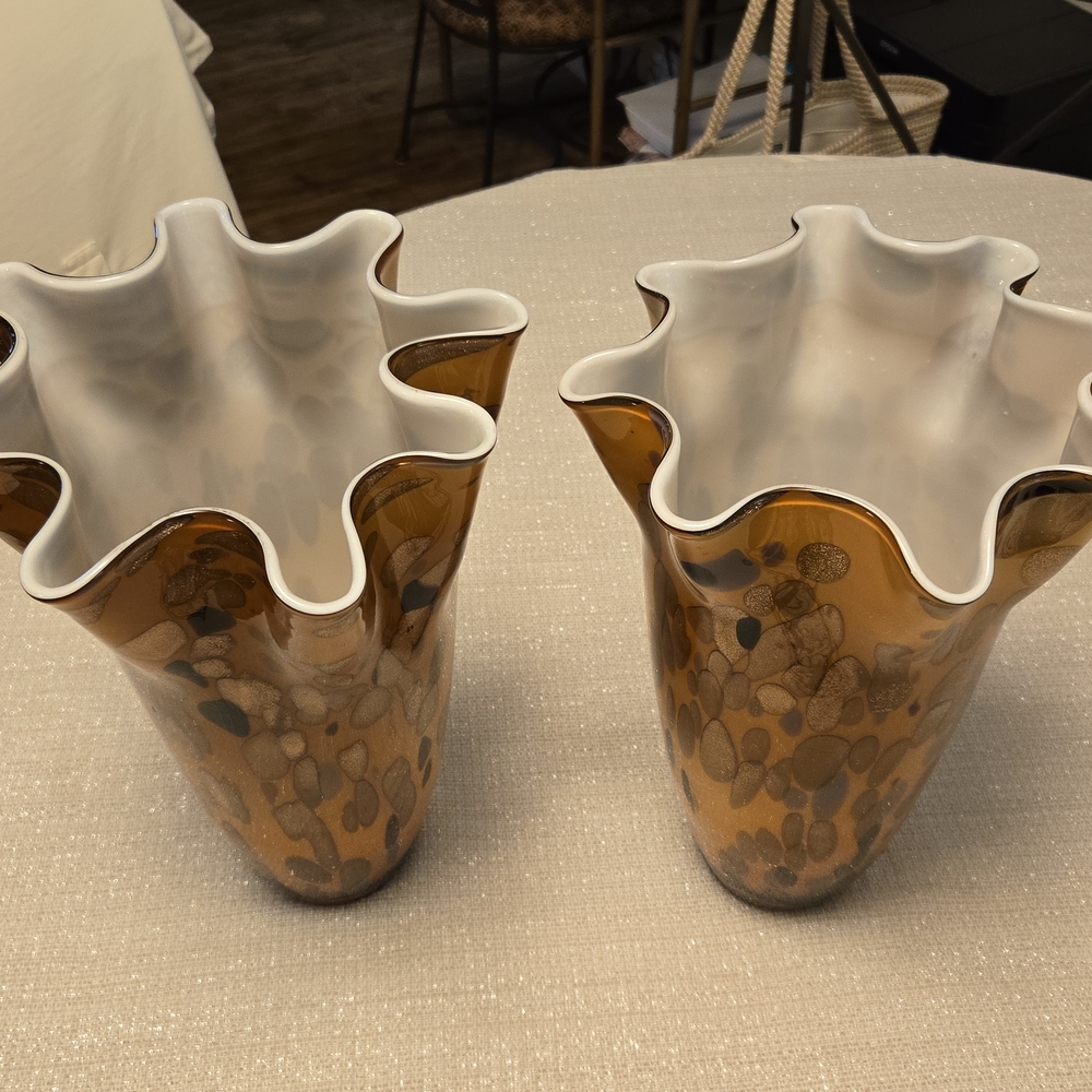 Set Of 2 Leopard Pattern Vases - Picture 2 of 3
